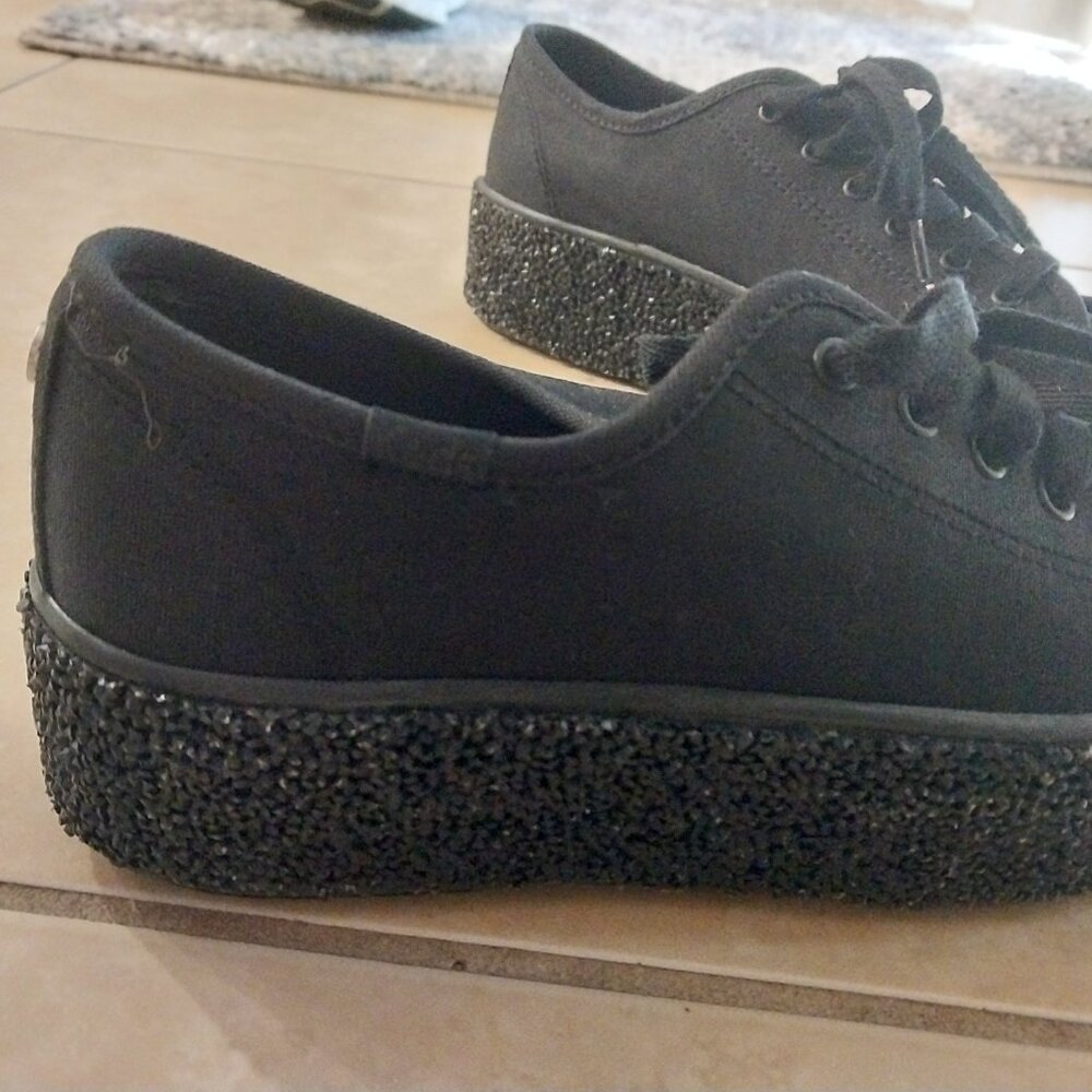 Sneakers - Picture 2 of 2